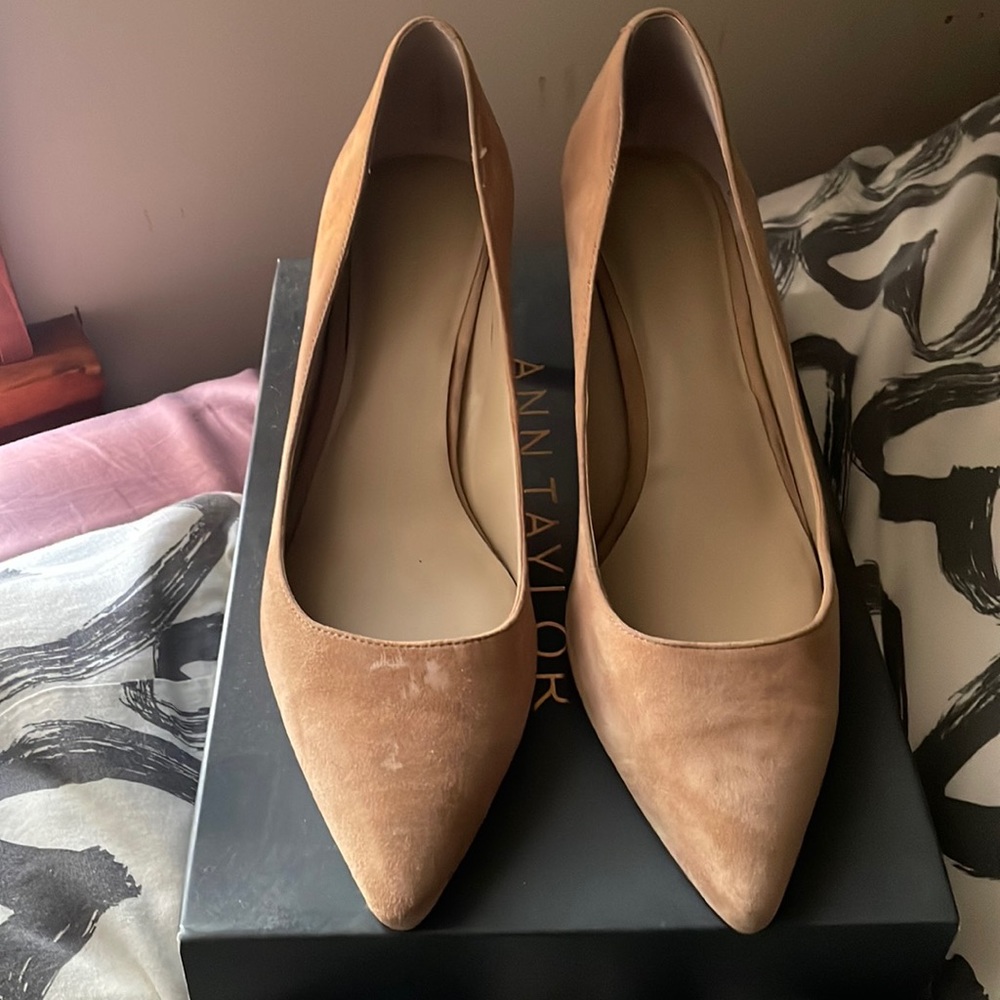 Ann Taylor Pumps
